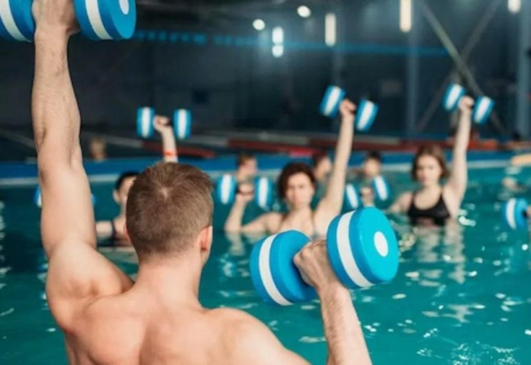 Аквафитнес против классического фитнеса: что выбрать в Москве